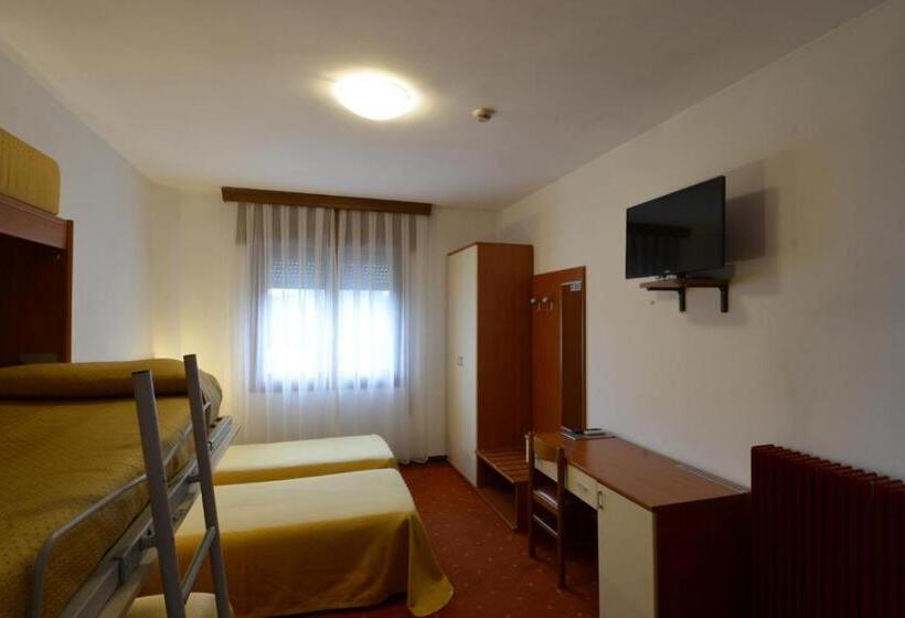 패밀리 룸, Due Ragni