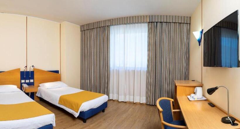 חדר סטנדרט, Express Aosta East