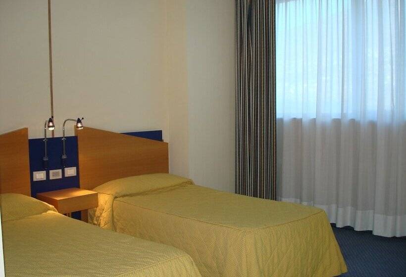 חדר סטנדרט יחיד, Express Aosta East