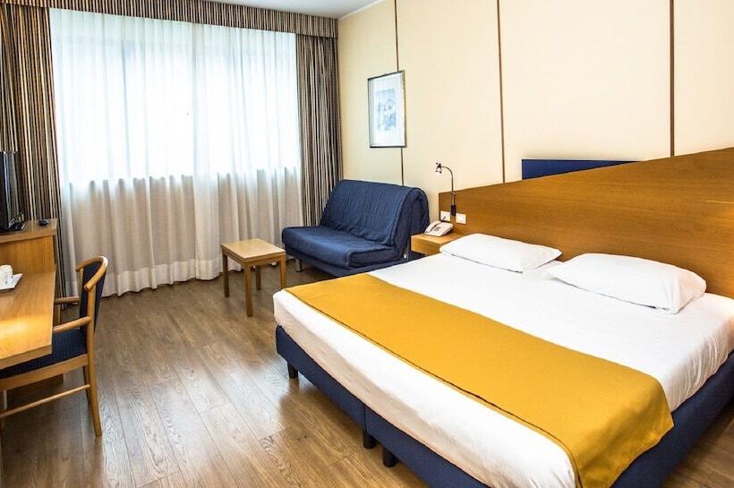 חדר סופריור, Express Aosta East