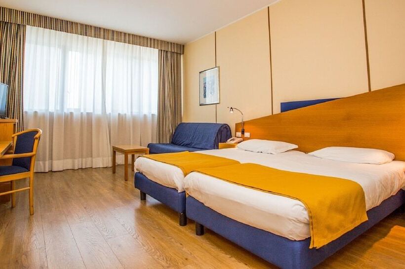 4인용 수피리어 룸, Express Aosta East