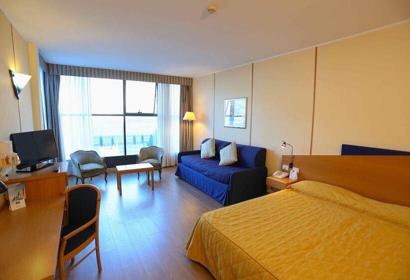 חדר דלוקס, Express Aosta East