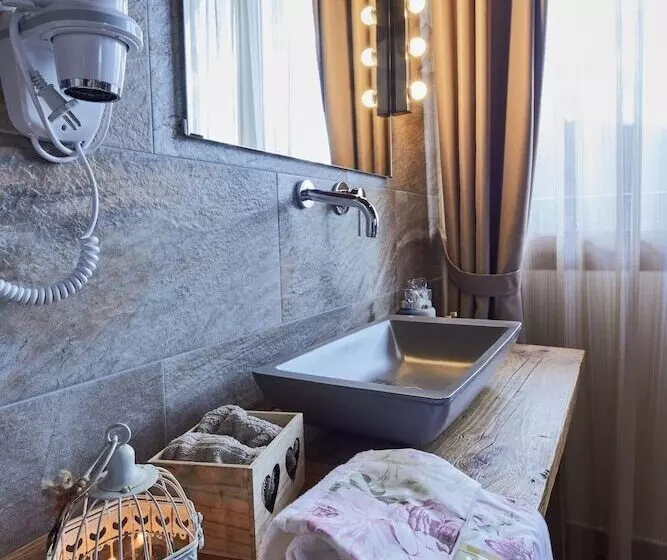 スーペリアールーム, Il Castelluccio Country Resort Restaurant & Spa