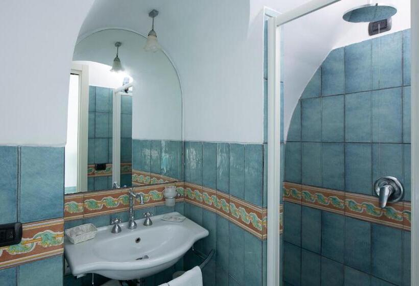 클래식 룸, La Ninfa