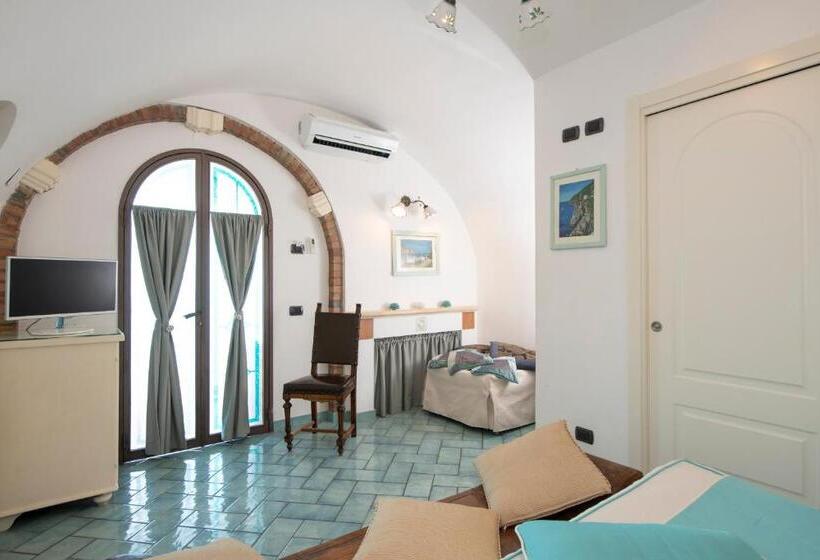 클래식 룸, La Ninfa