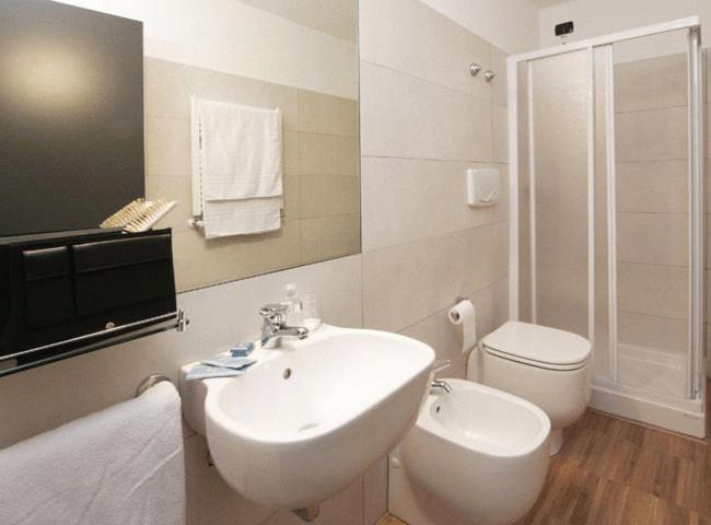 חדר סטנדרט יחיד, Mary