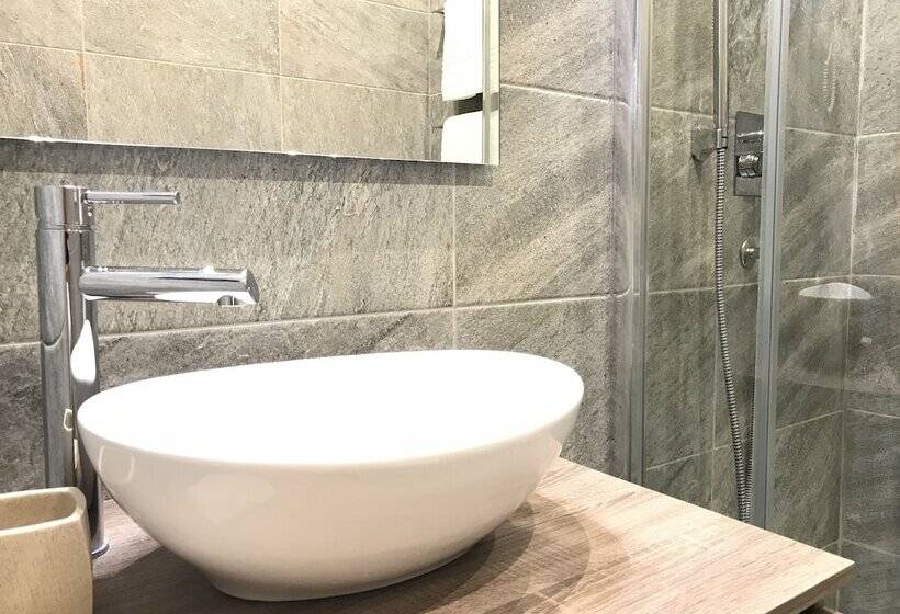 اتاق استاندارد یک نفره, Mec