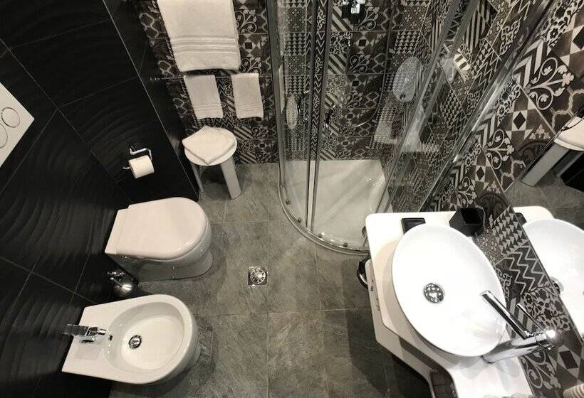 اتاق استاندارد یک نفره, Mec