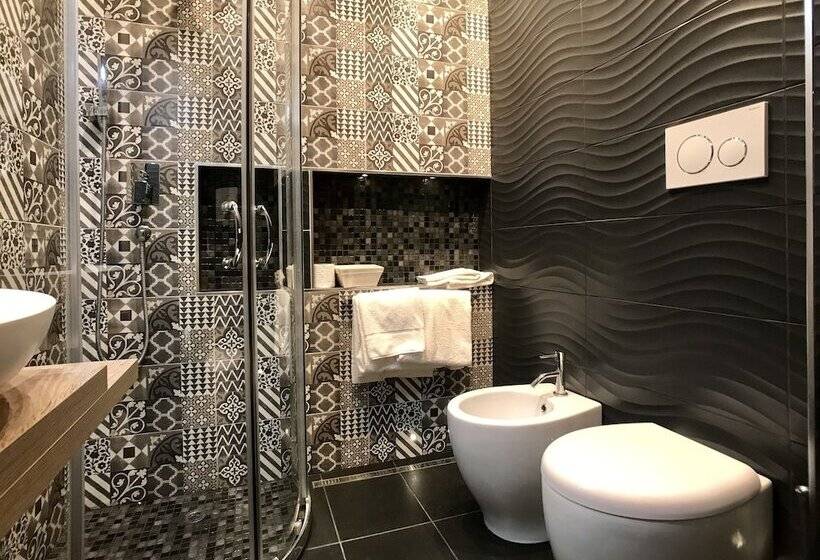 اتاق استاندارد, Mec