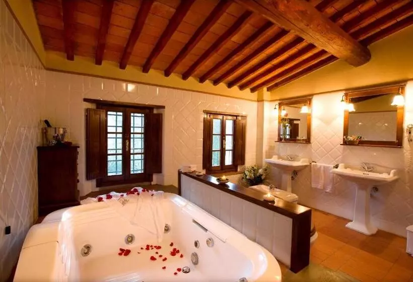 Sviitti Poreallas, Monsignor Della Casa Country Resort & Spa