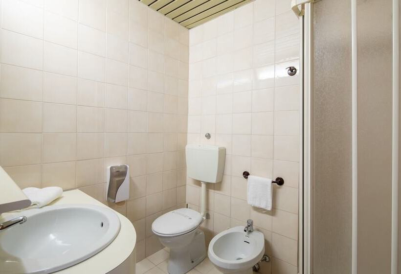 Номер Стандарт, Plaza