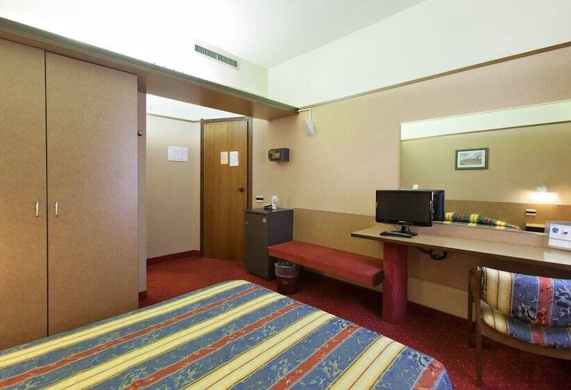 Номер Стандарт Индивидуальный, Plaza