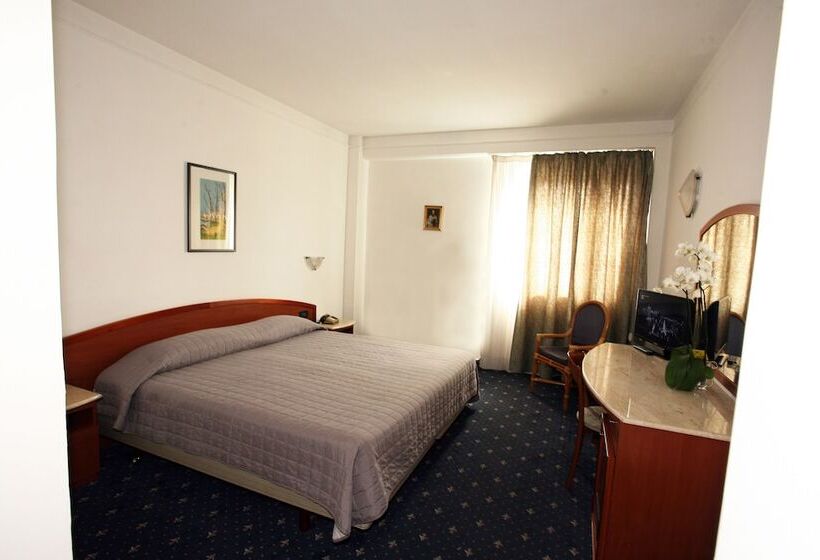 חדר סטנדרט, Quadrifoglio