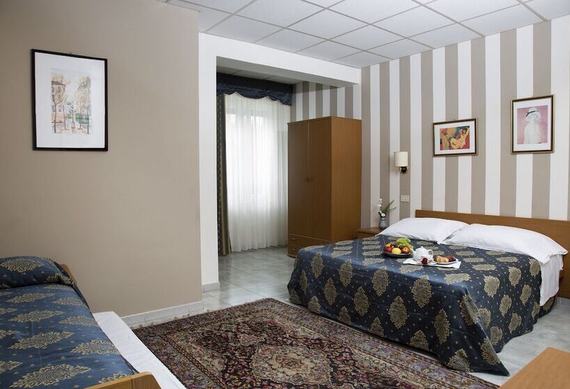 ファミリールーム, Redebora