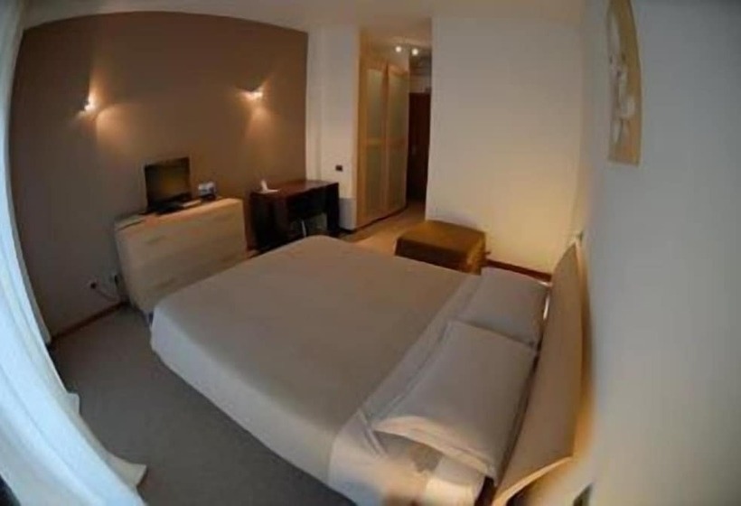 חדר קומפורט, Medi