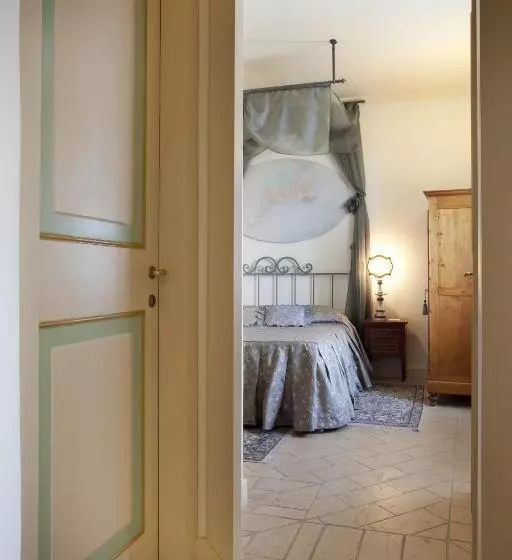 デラックススイート, Residenza D Epoca San Crispino