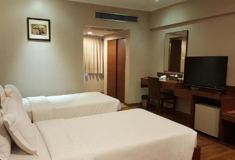 Chambre Supérieure, Sd Avenue