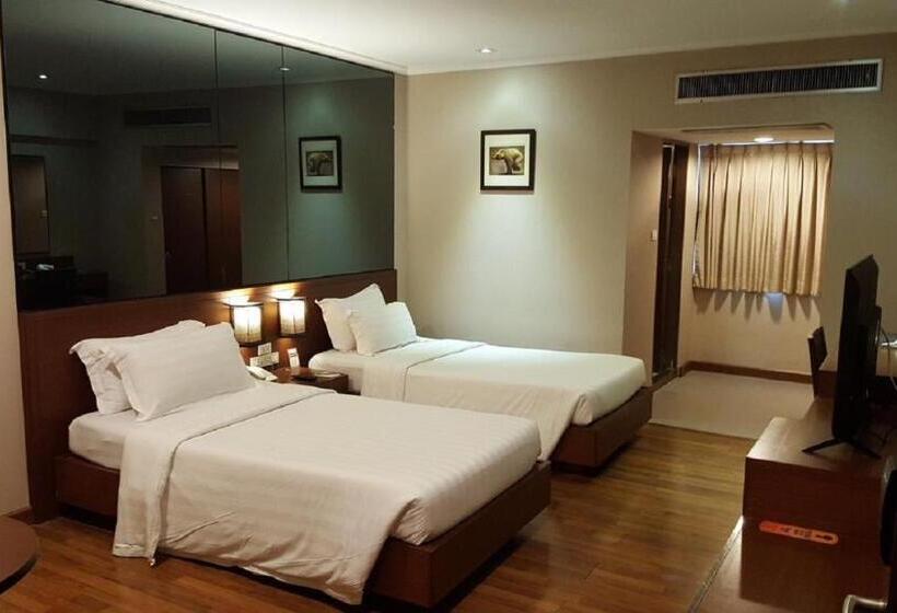 Chambre Supérieure, Sd Avenue