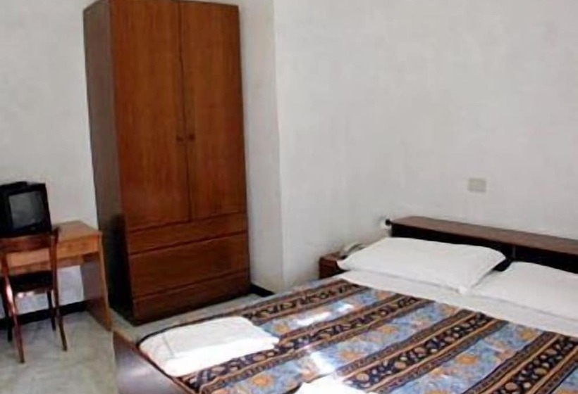 اتاق استاندارد, Serafino