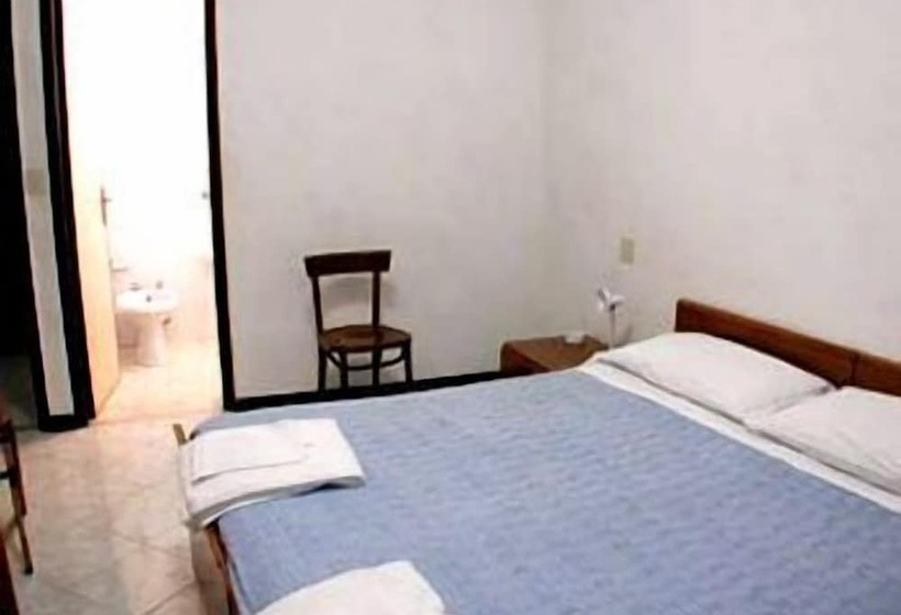 StandaardKamer, Serafino