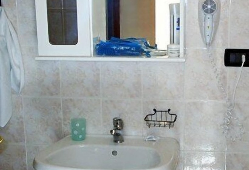 Standaard Vierpersoonskamer, Serafino