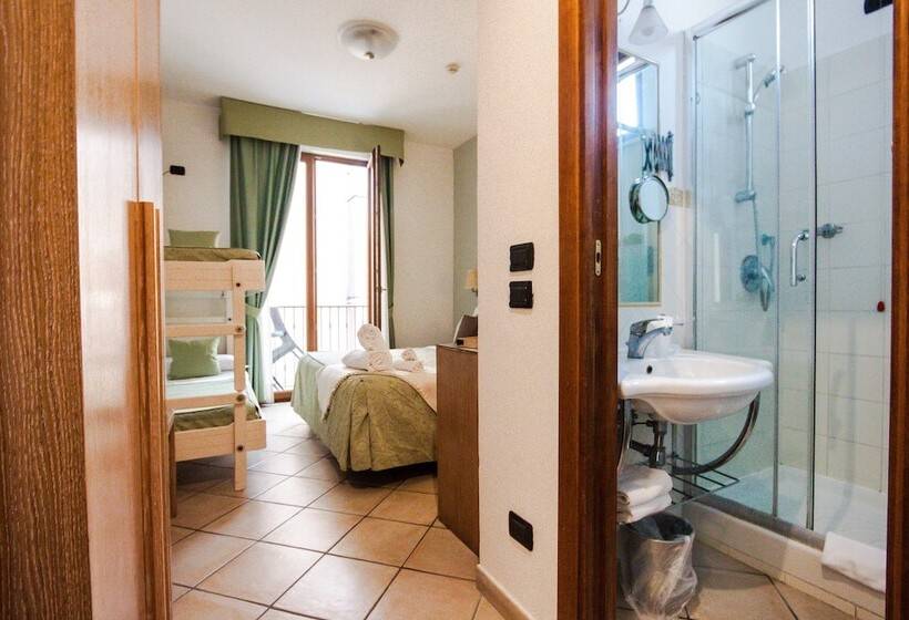 4인용 스탠다드 룸, Sorrento City