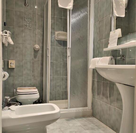 חדר סטנדרט לשלושה, Stella Del Mare