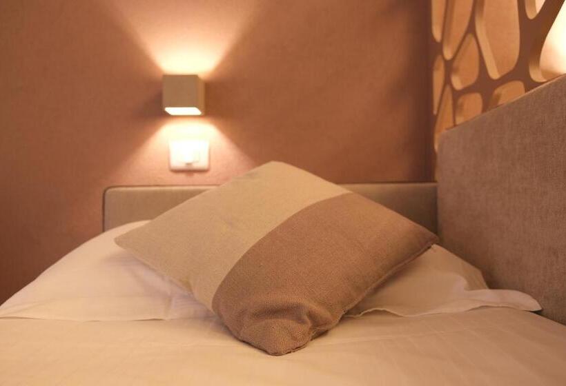 سوییت جونیور با بالکن, Stella Del Mare