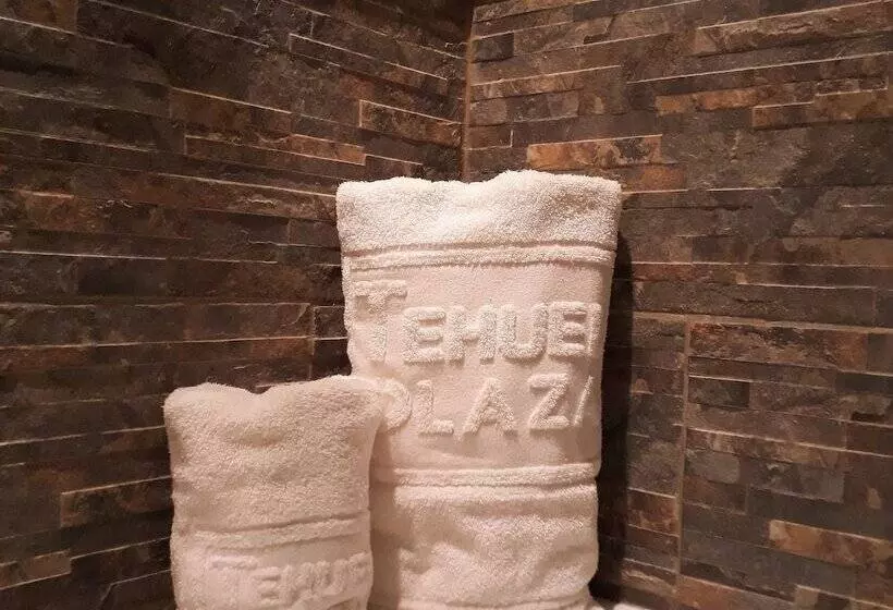 Deluxe Neljän Hengen Huone, Tehuel Plaza