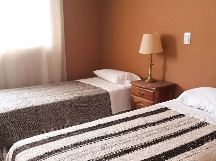 Deluxe Neljän Hengen Huone, Tehuel Plaza