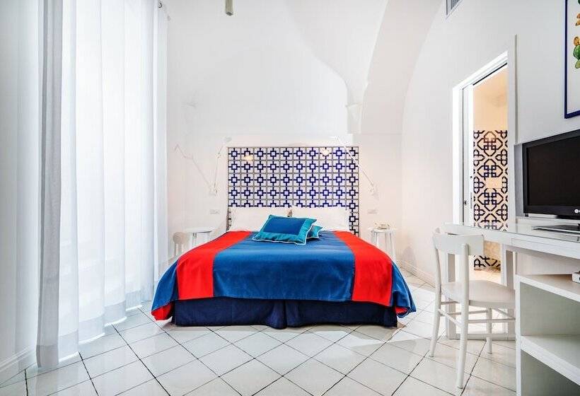 غرفة قياسية, Torre Barbara