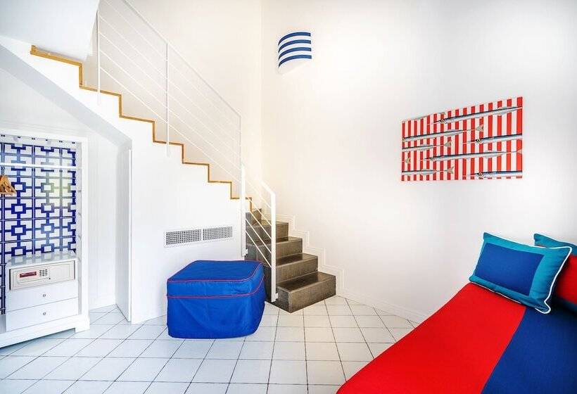 غرفة قياسية ثلاثية, Torre Barbara