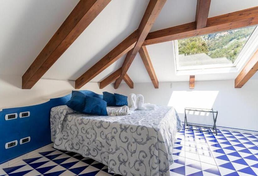 바다 전망 디럭스 3인룸, Villa Annalara Charme And Relax