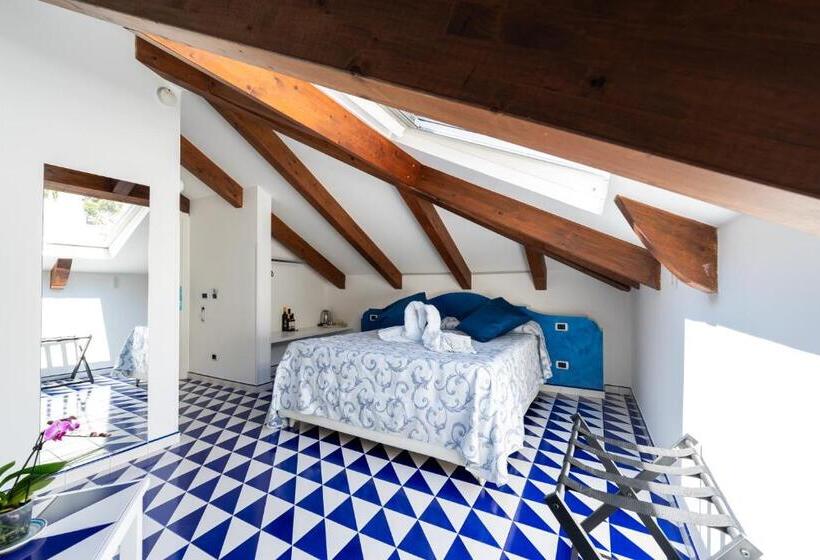 바다 전망 디럭스 3인룸, Villa Annalara Charme And Relax