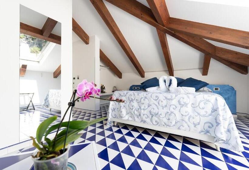 바다 전망 디럭스 3인룸, Villa Annalara Charme And Relax