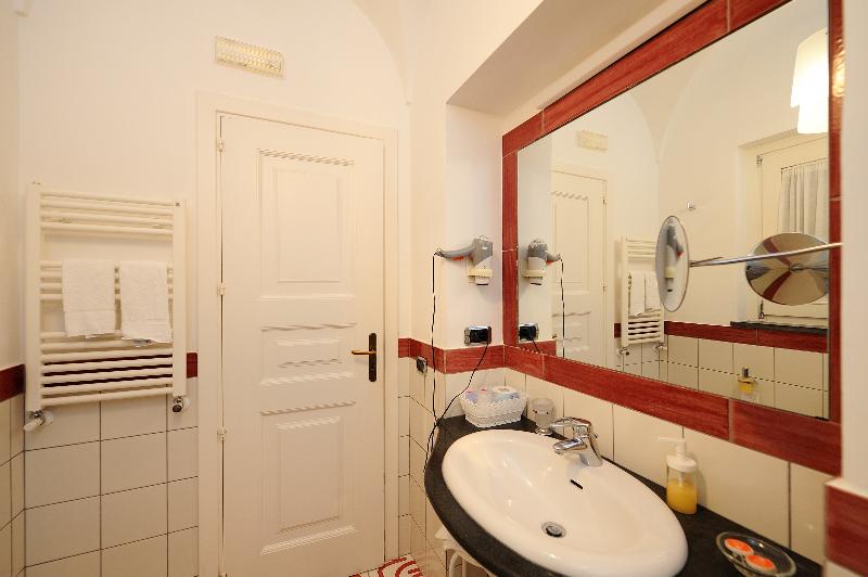 디럭스 트리플 룸, Villa Annalara Charme And Relax