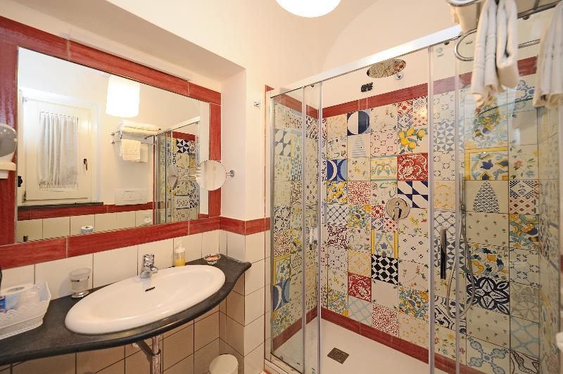 디럭스 트리플 룸, Villa Annalara Charme And Relax