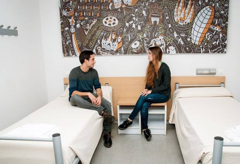 Номер Стандарт, Alberg Pere Tarrés