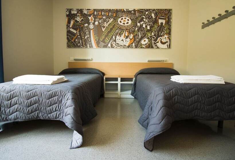 Номер Стандарт, Alberg Pere Tarrés