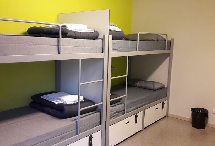 Кровать в Общей Комнате, Alberg Pere Tarrés