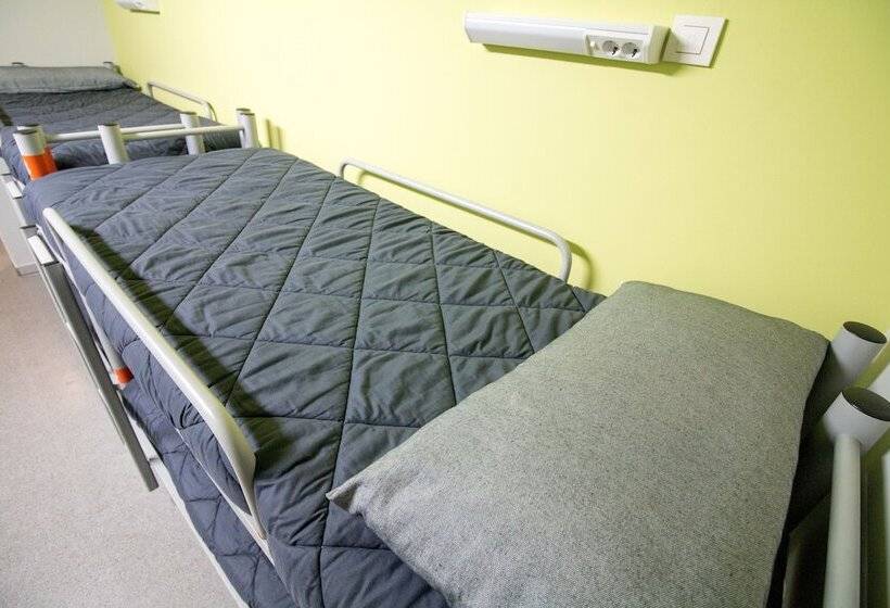 Семейный Номер, Alberg Pere Tarrés