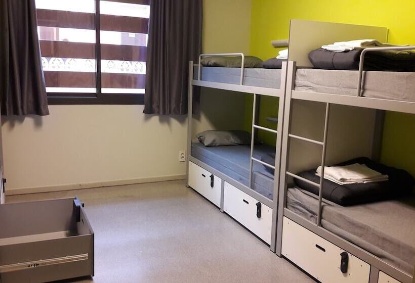 Семейный Номер, Alberg Pere Tarrés