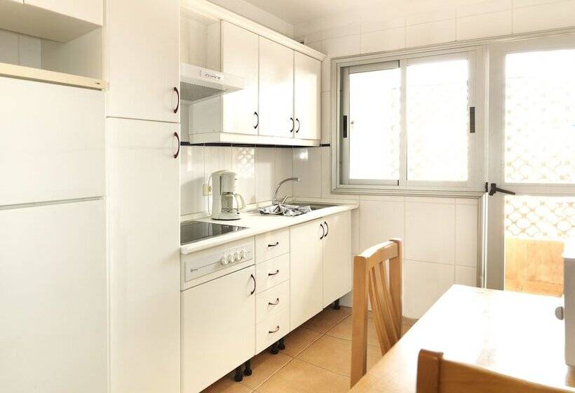 דירת שלושה חדרים, Apartamentos Oro Blanco