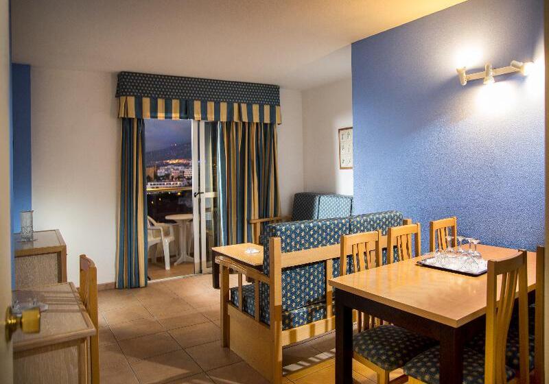 דירת שלושה חדרים, Apartamentos Oro Blanco