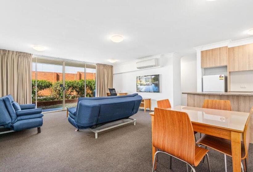 דירת אקזקיוטיב 2 חדרים, Apx Parramatta