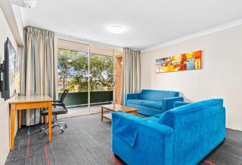 3 베드룸 이그제큐티브 아파트, Apx Parramatta