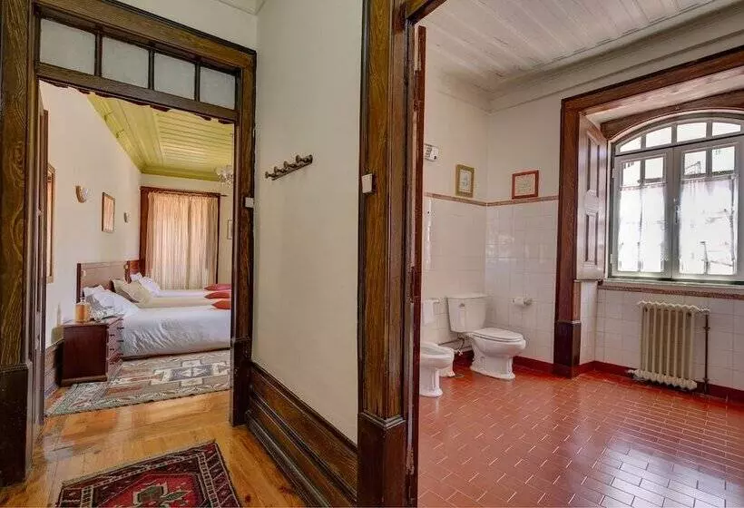 اتاق استاندارد سه نفره, Casa Das Tilias Historic House
