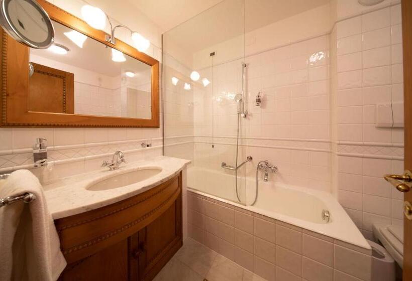 Семейный Номер, Gran Baita Hotel & Wellness