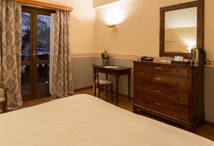 Семейный Номер, Gran Baita Hotel & Wellness