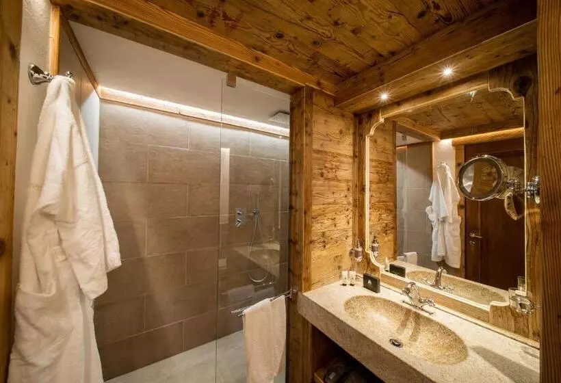 اتاق اجرایی, Gran Baita Hotel & Wellness